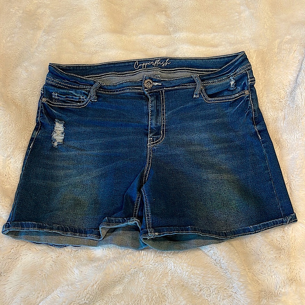 Women’s Copperflash Rhinestone Jean Shorts Size 14